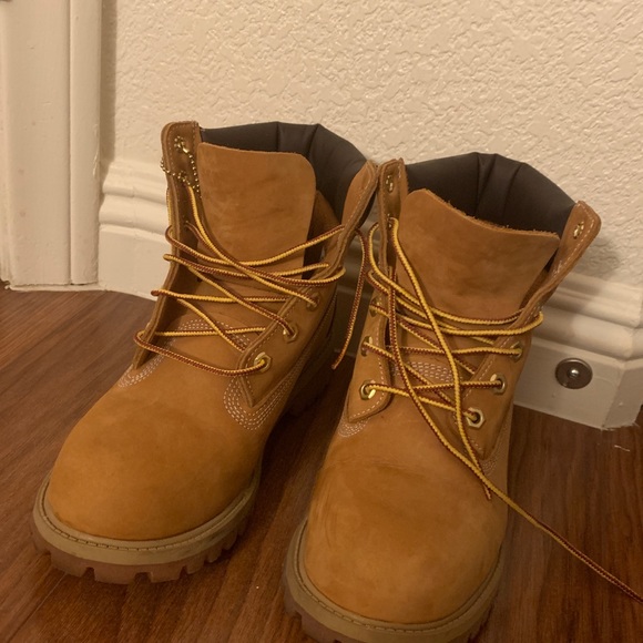 Timberlands - Picture 3 of 4